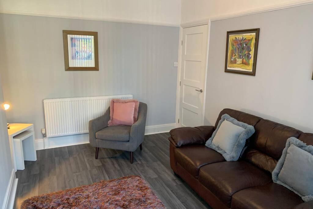 Modern Fully Refurbished 3 Bedroom Home Blackpool Exterior photo