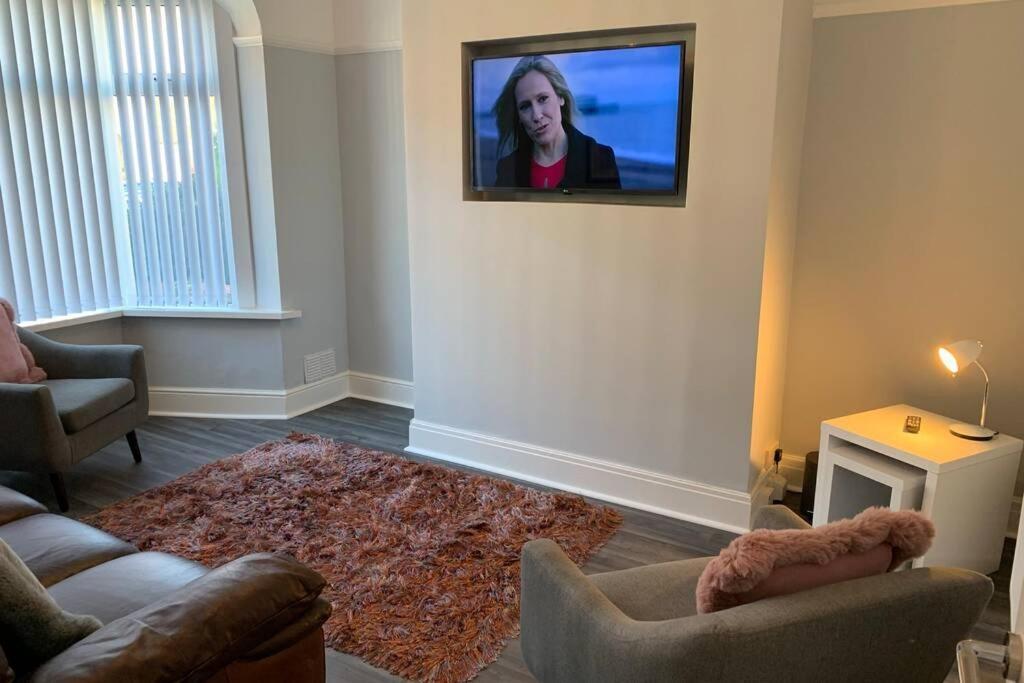 Modern Fully Refurbished 3 Bedroom Home Blackpool Exterior photo